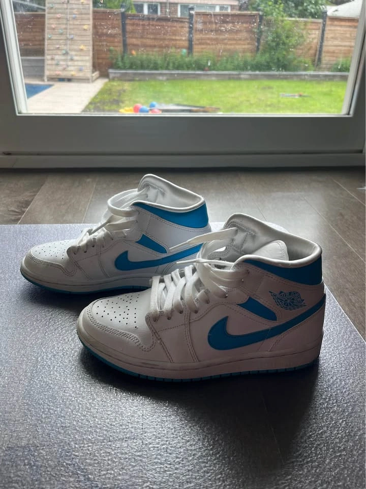 Sneaker Clean Out! - photo 3