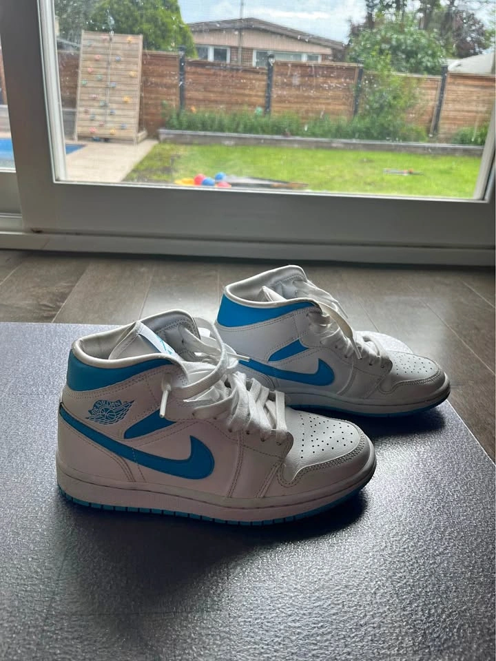 Air Jordan 1 Mid “UNC” 6.5W