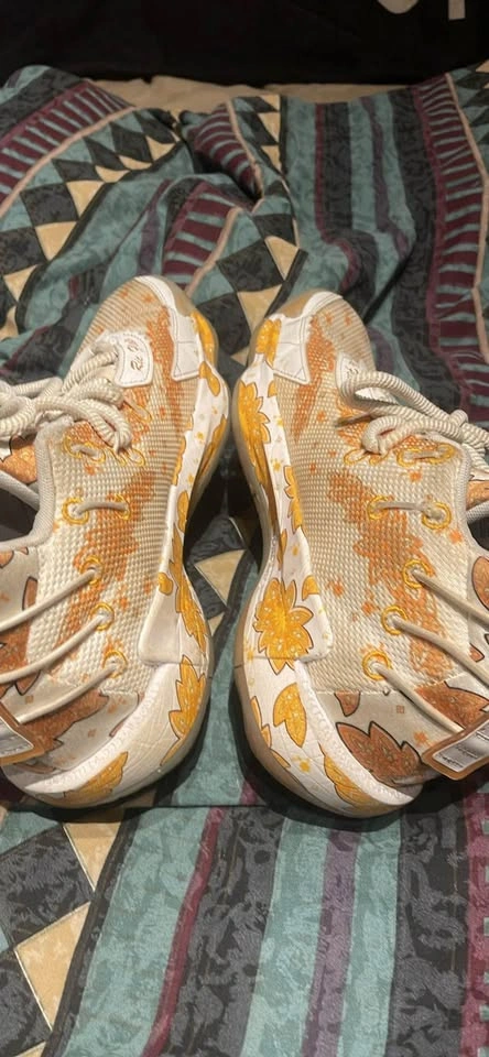 Basketball shoes - photo 3