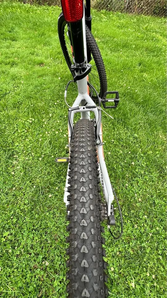 Diadora Savano mountain bike MINT!! - photo 3