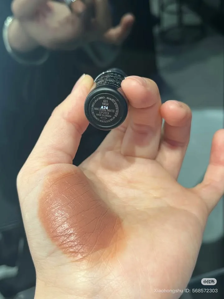 Highly popular nude MAC Shade image indicator(4)