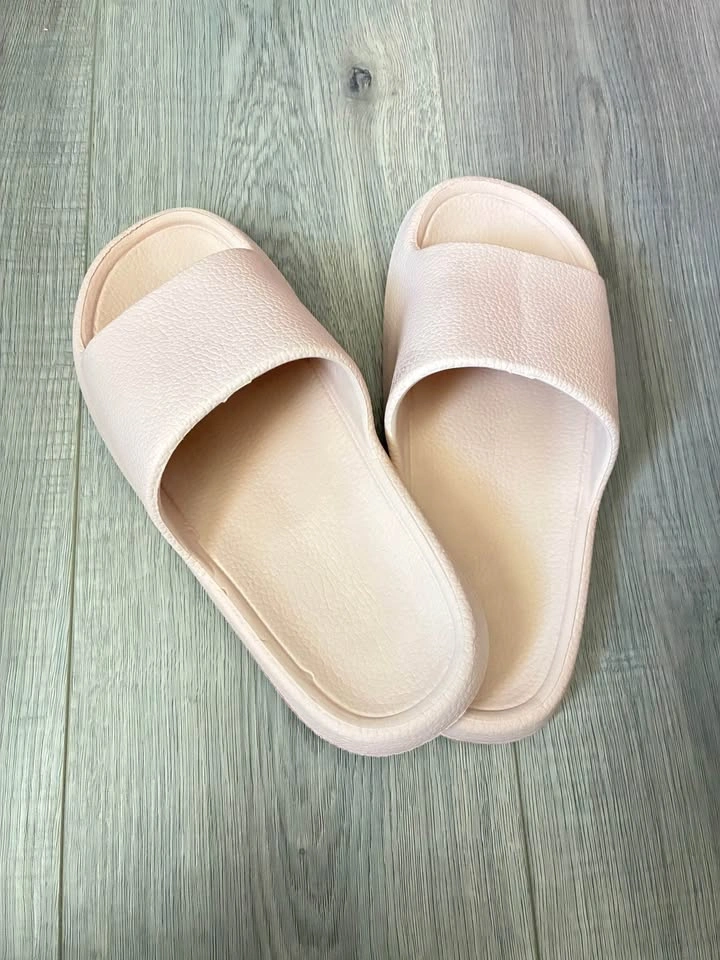 Pink Textured Rubber Slides Size 7 - photo 4