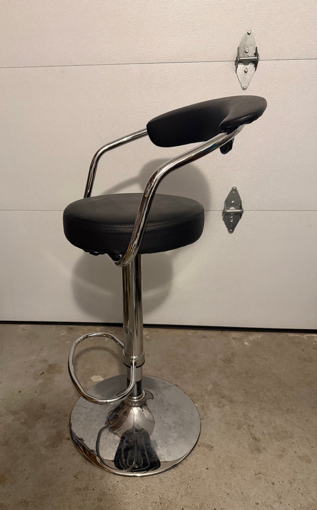 Adjustable Black Bar Stools - photo 2