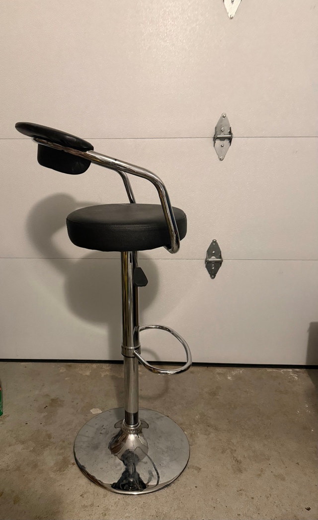 Adjustable Black Bar Stools - photo 5