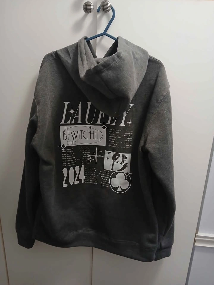 Laufey The Bewitched Tour 2024 Hoodie - photo 3