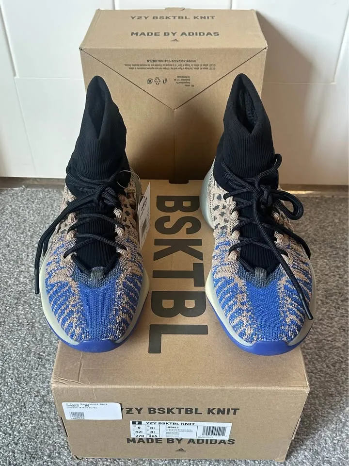 Adidas Yeezy BSKTBL KNIT. New with tags and box. Size 9 image indicator(3)