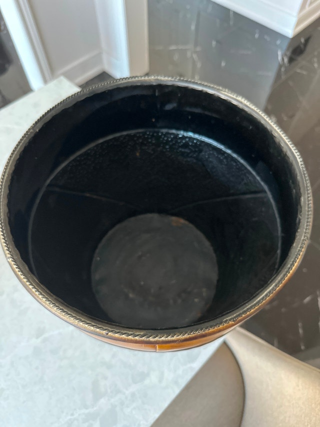 Vintage footed metal jardinière planter - photo 3