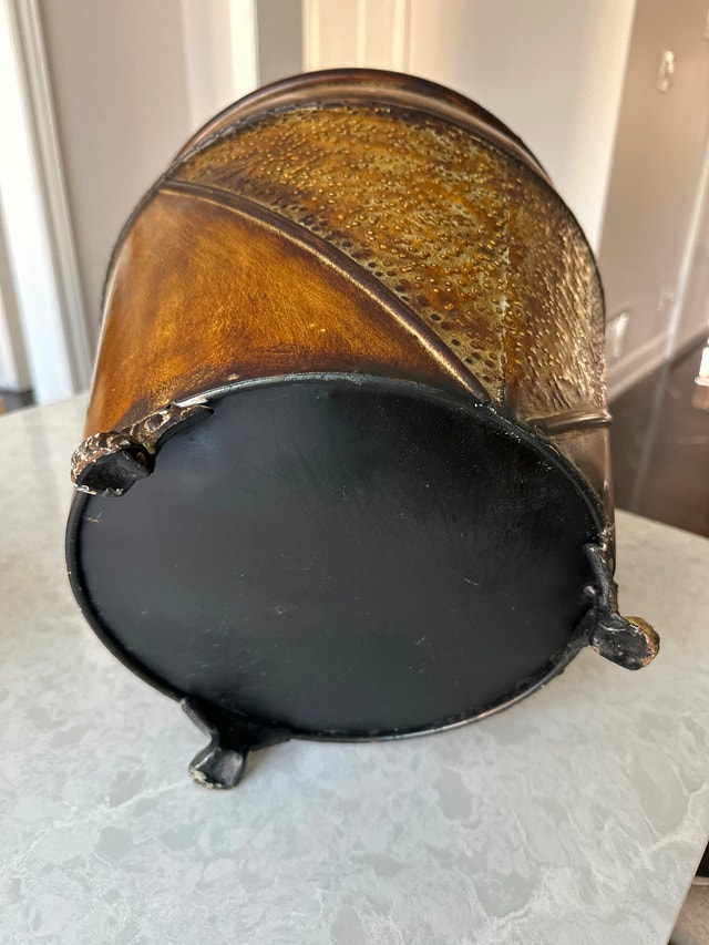Vintage footed metal jardinière planter - photo 4
