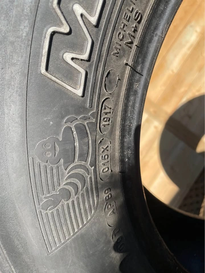275/65R18 Michelin All Season Tires - Set of 4 tires - photo 2