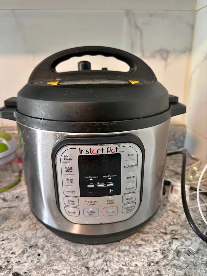 Instant Pot Duo Multi-Use Pressure Cooker
