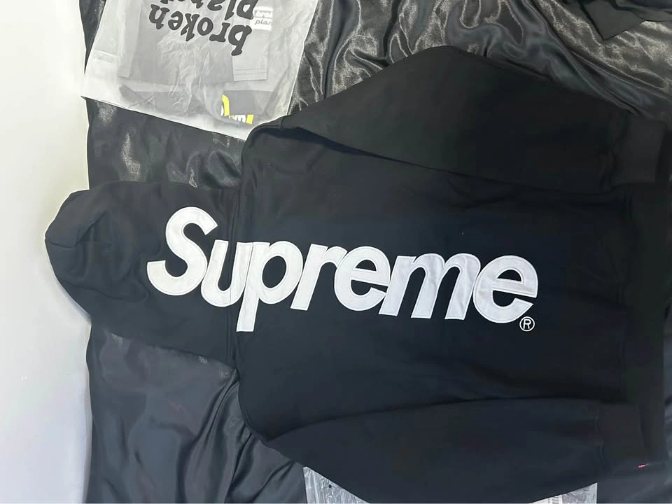 Supreme hoodie - photo 2
