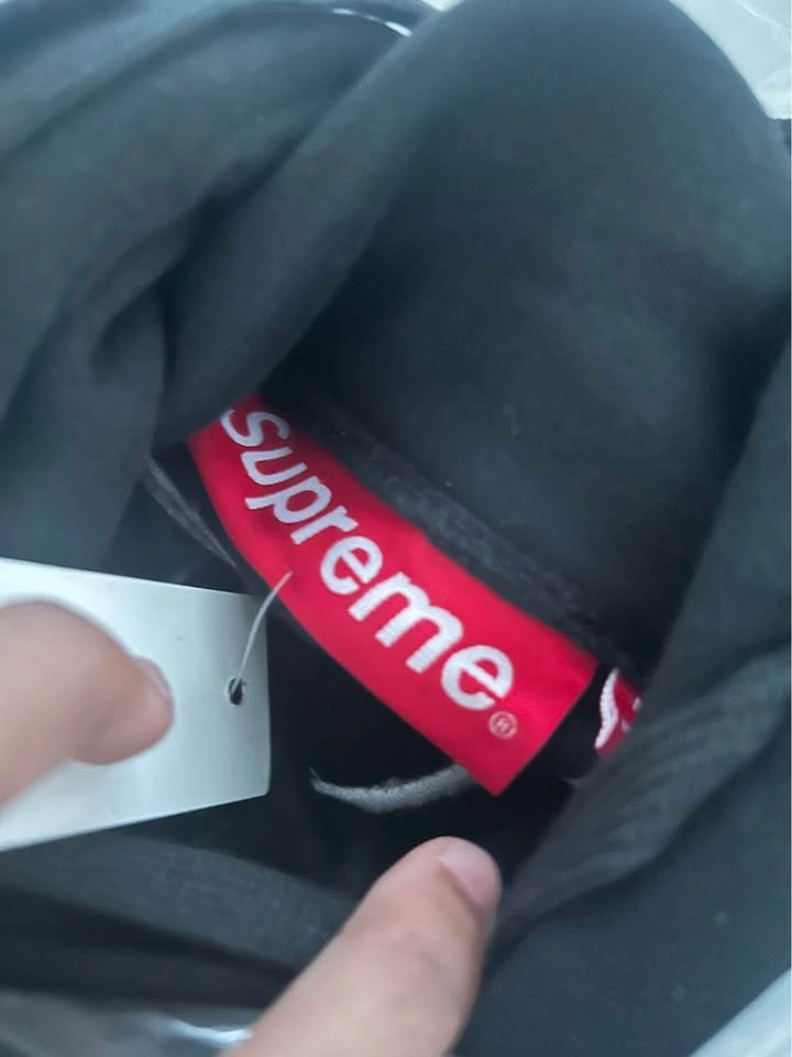 Supreme hoodie - photo 3