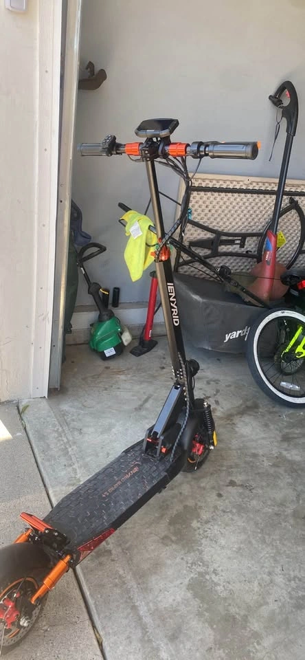 electric scooter - photo 3