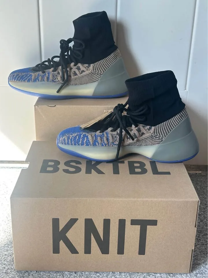 Adidas Yeezy BSKTBL KNIT. New with tags and box. Size 6.5 image indicator(2)