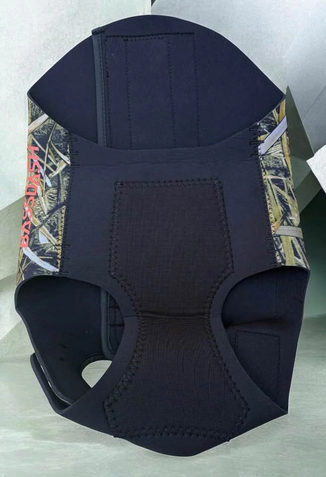 Brand New Camo Neoprene Dog Vest Size M - photo 3