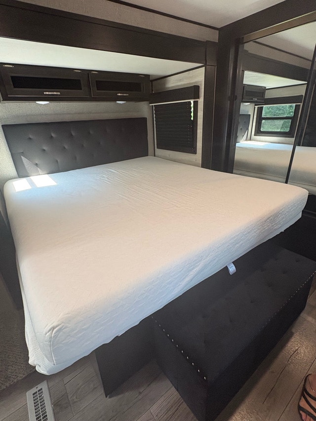 King Size RV Mattress And Topper - photo 2