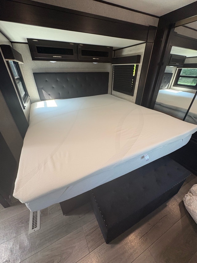 King Size RV Mattress And Topper - photo 3