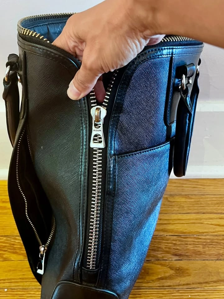 Rudsak convertible tote/backpack - photo 3