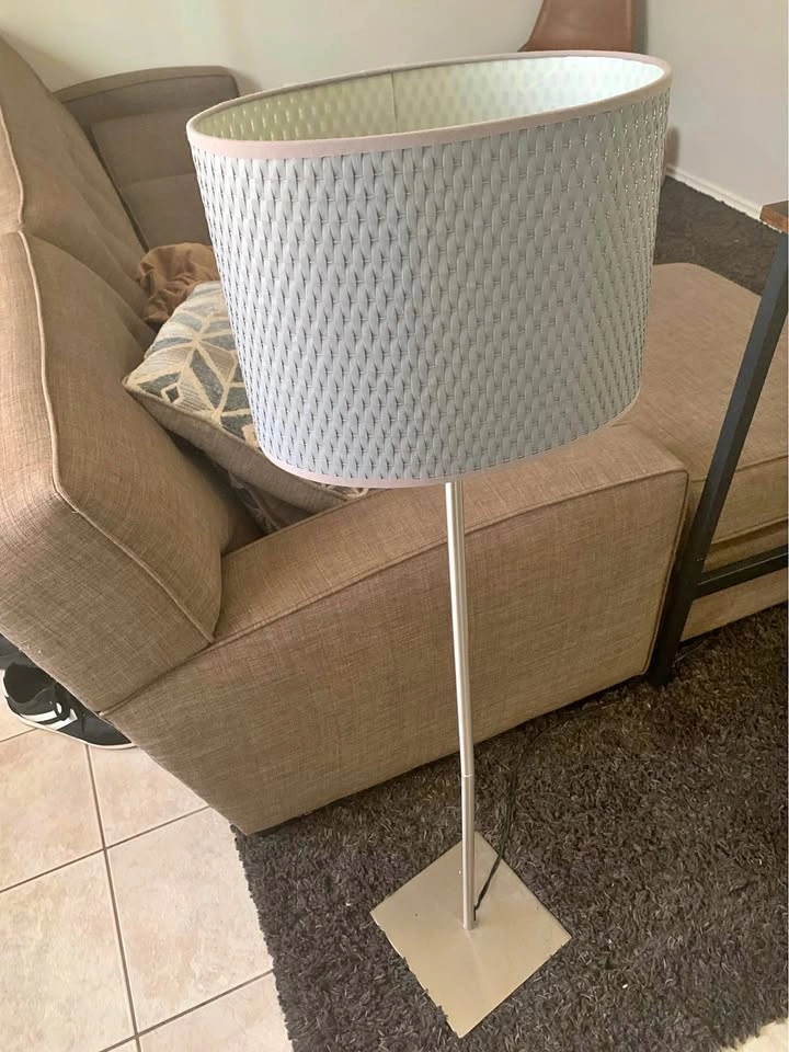 💡 Smart Modern Floor Lamp — White/Grey Woven Shade