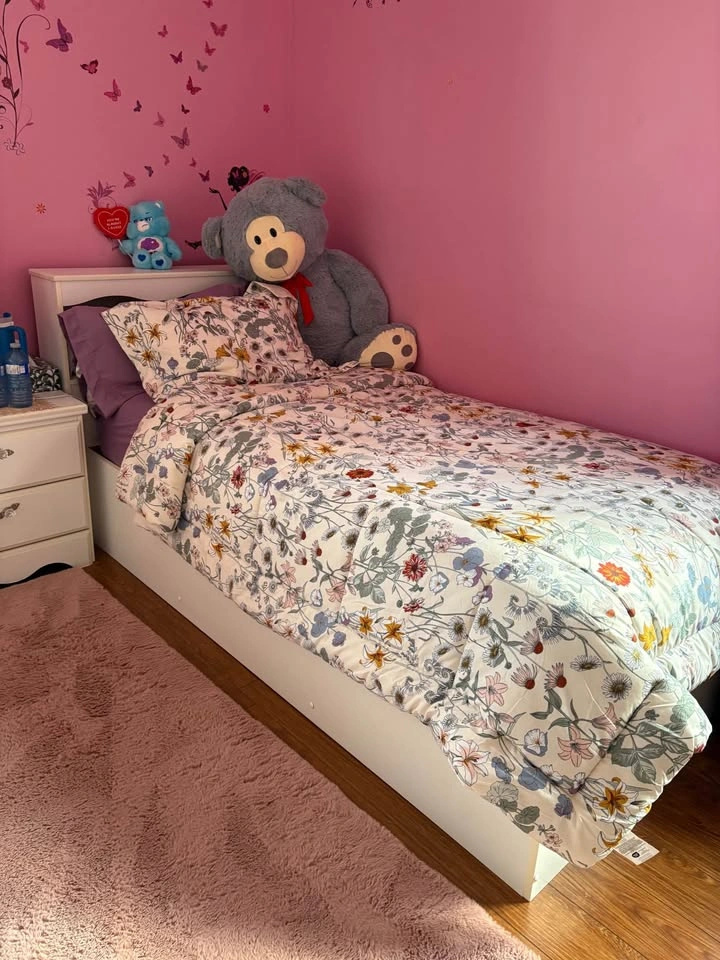 White Bedroom Set (6 Pieces) – $1100 - photo 2