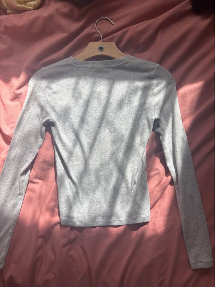 Aritzia homestretch long sleeve tee - photo 2