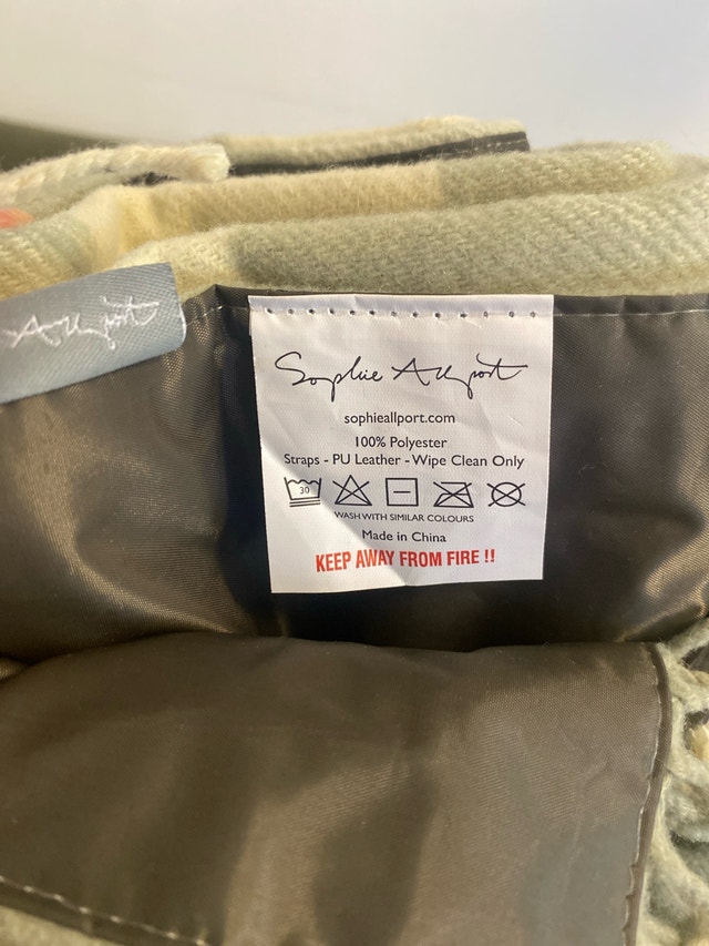 Sophie Allport Picnic Blanket - photo 3
