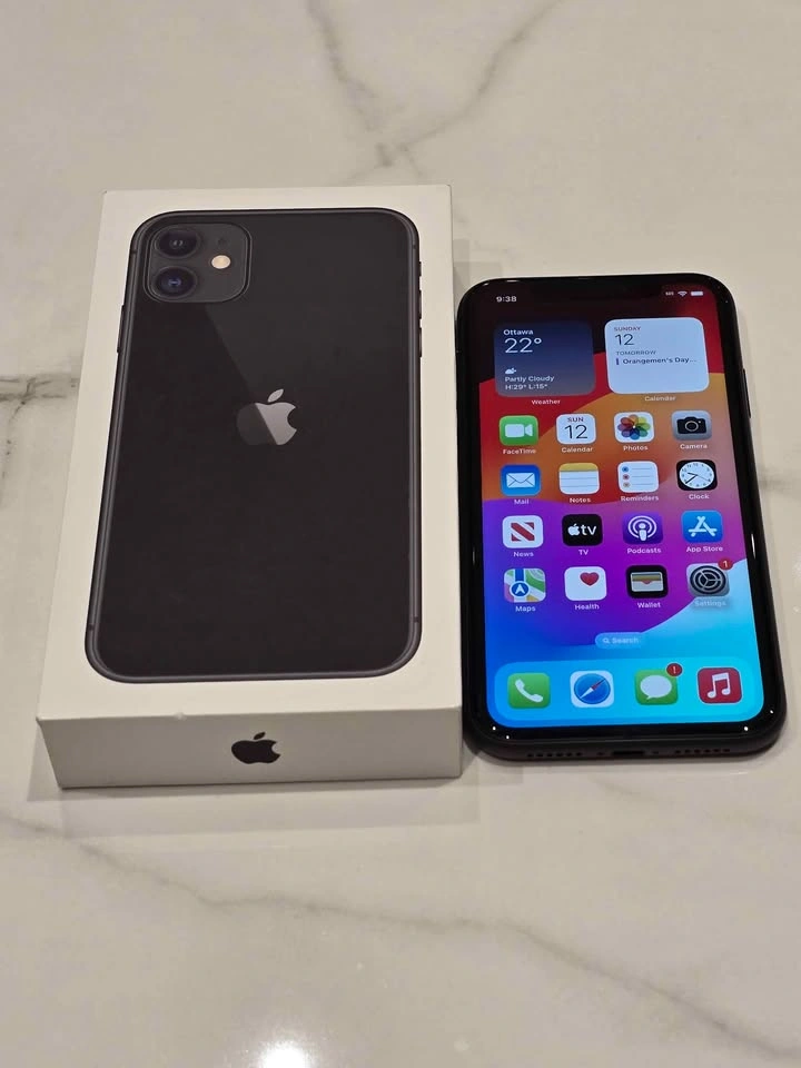 iPhone 11 64 GB - Black | Unlocked | Excellent Condition - photo 3