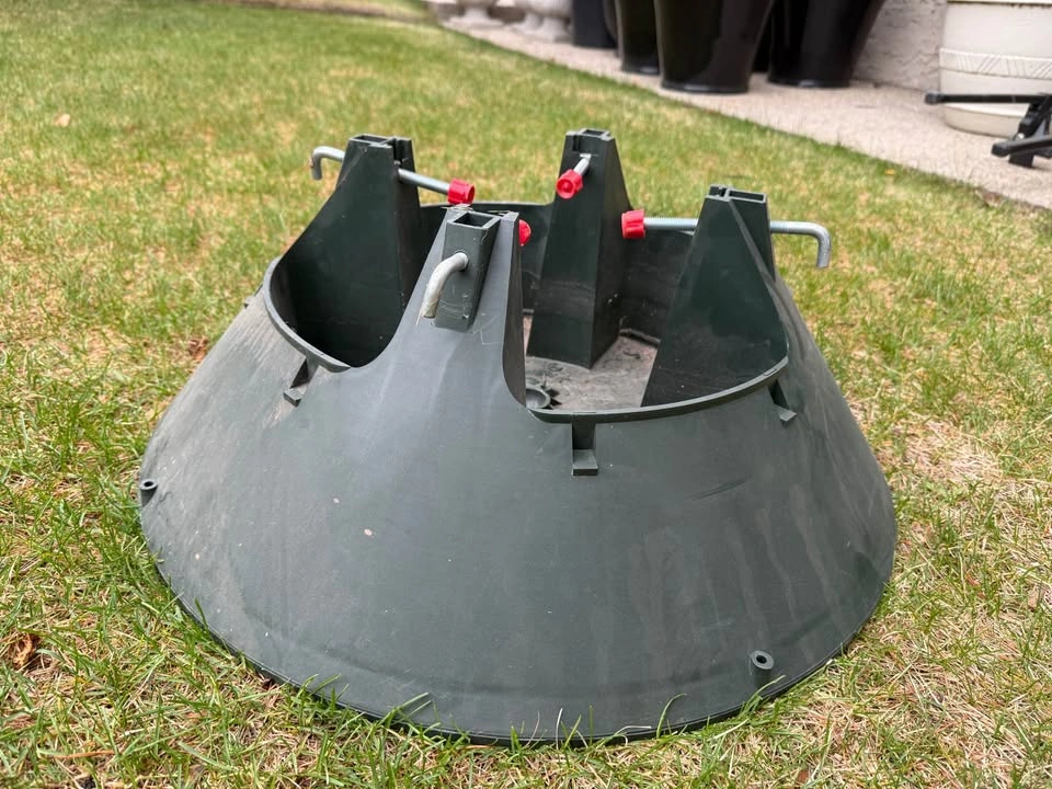 Christmas tree stand - photo 2