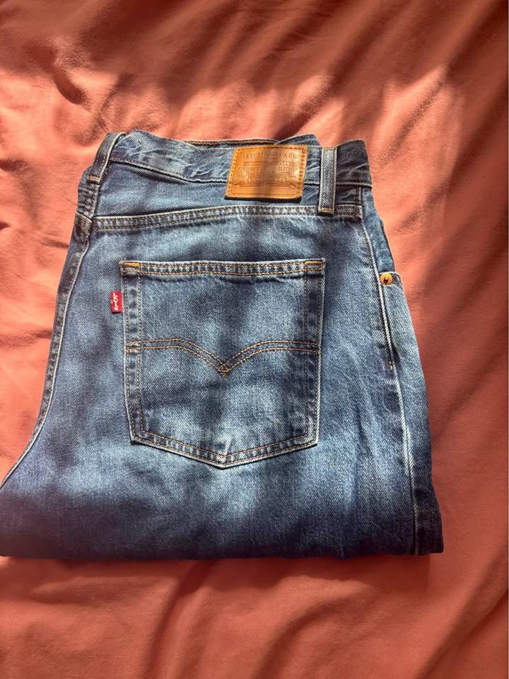 Levi’s baggy dad jeans size 30