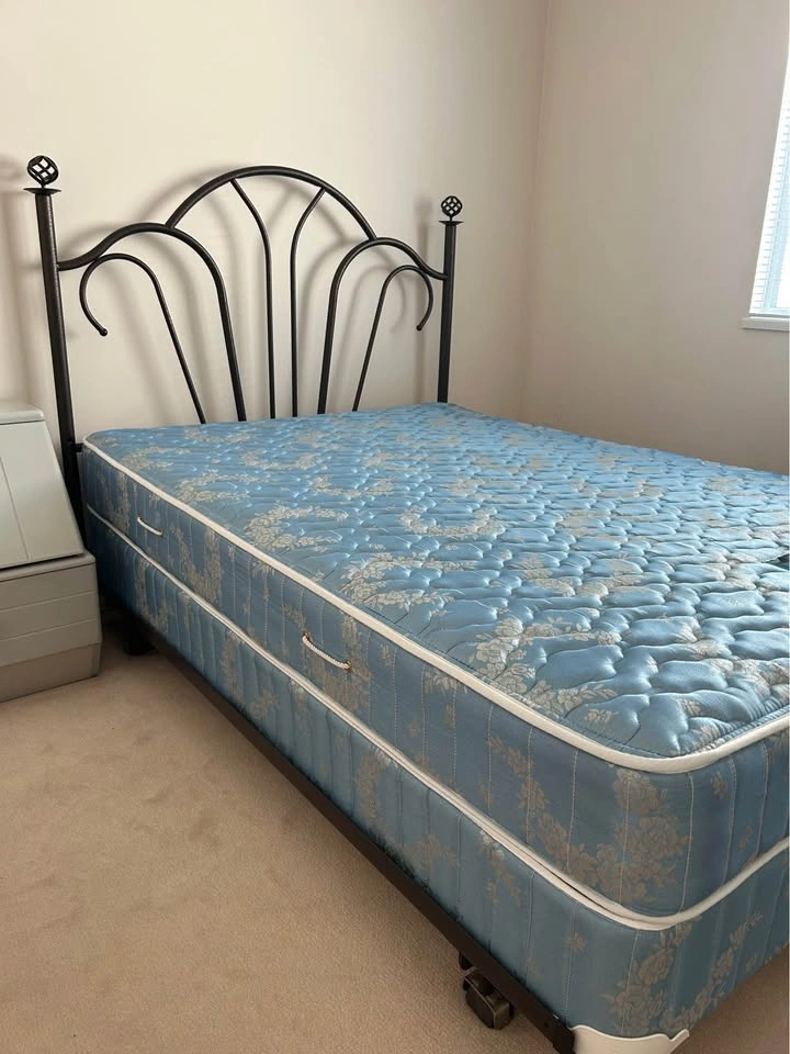 Sears-O-Pedic Double Mattress, Box Spring, and Metal Headboard - photo 2