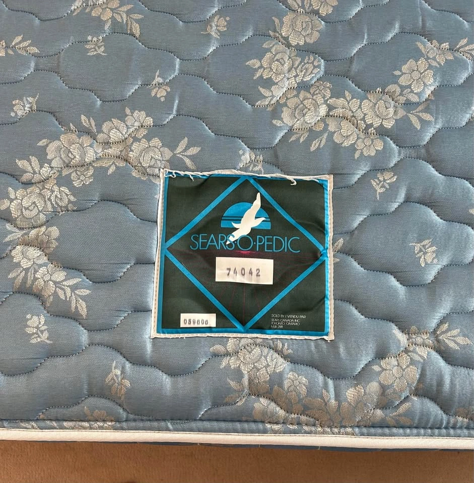 Sears-O-Pedic Double Mattress, Box Spring, and Metal Headboard - photo 4