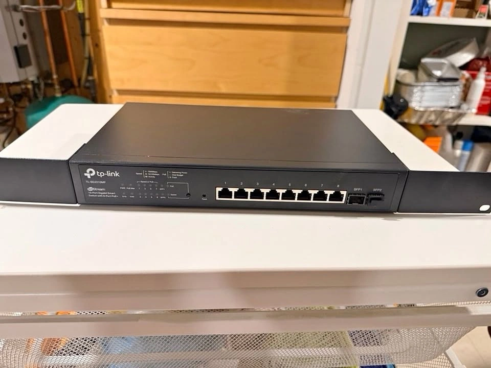TP-Link Omada TL-SG2210MP 10-Port Gigabit Managed PoE+ Switch