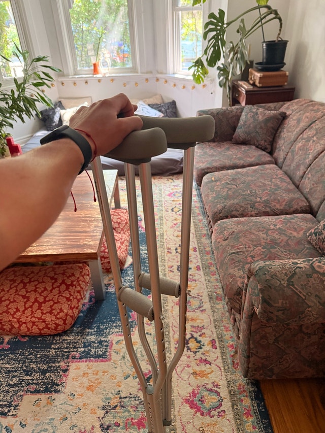 Adult crutches - photo 3