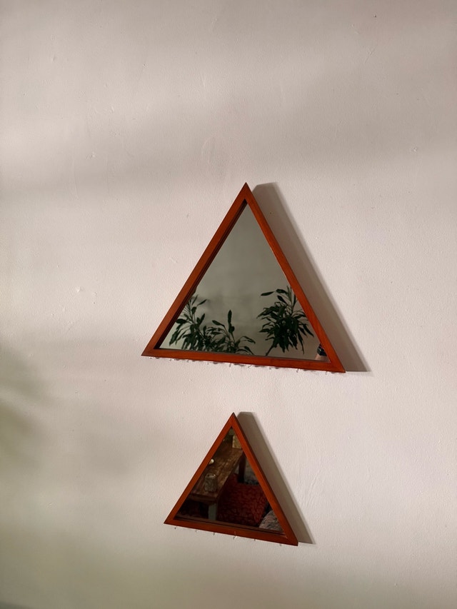 Two triangular mirrors with wooden frames - photo 2