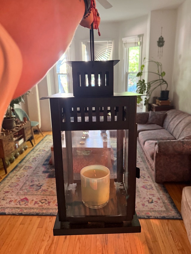 Candle holder