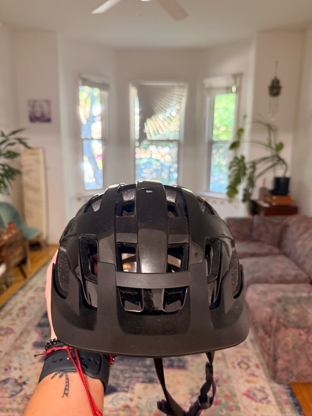bike helmet - photo 5
