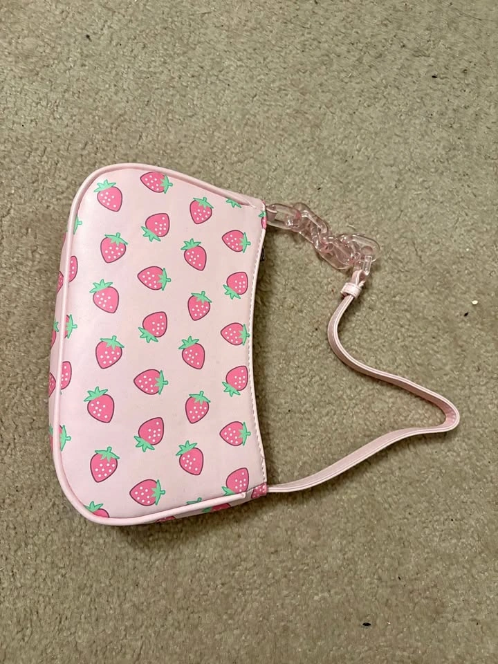 Hot topic shoulder bag