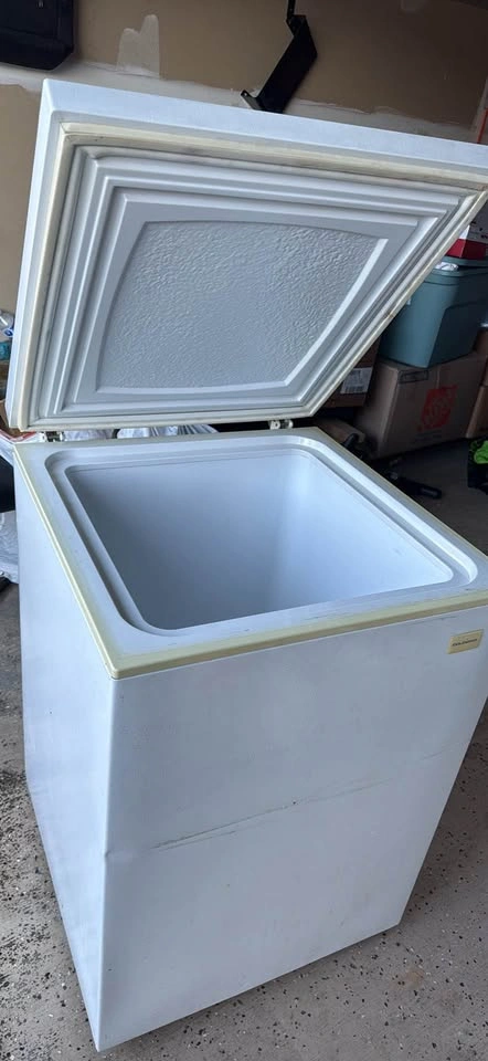 Deep Freezer – Good Working Condition Move out sale - photo 3