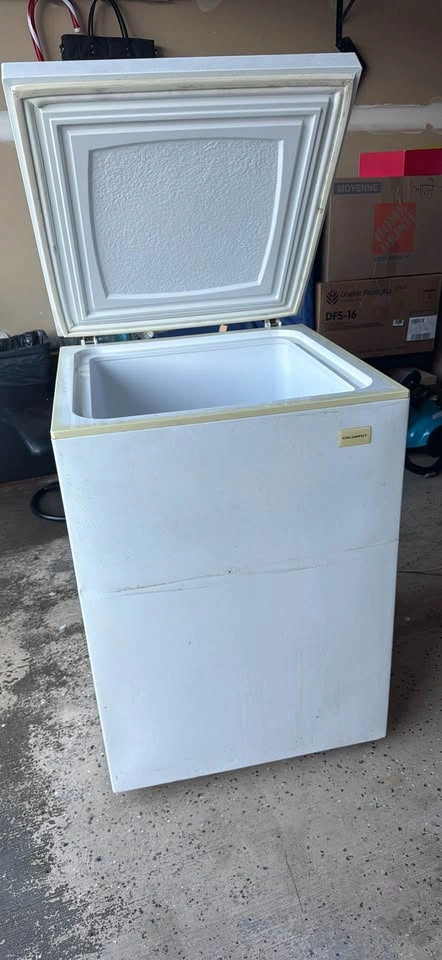 Deep Freezer – Good Working Condition Move out sale - photo 5
