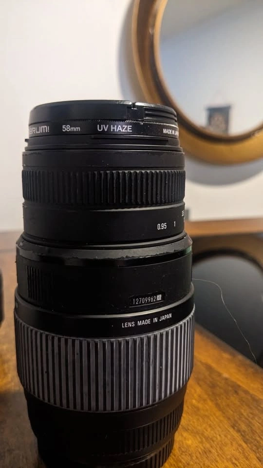 Sigma 70-300mm f/4-5.6 Lens for Canon - photo 2
