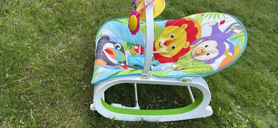 Baby Infant Rocker/Bouncer Seat with Toy Bar – Jungle Theme - photo 2
