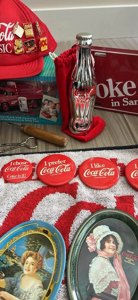 Assorted Coca-Cola Items (See video!) - photo 5