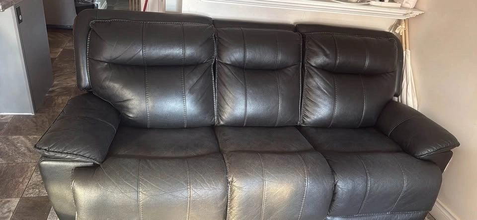Synthetic leather 3 seated sofa - photo 2