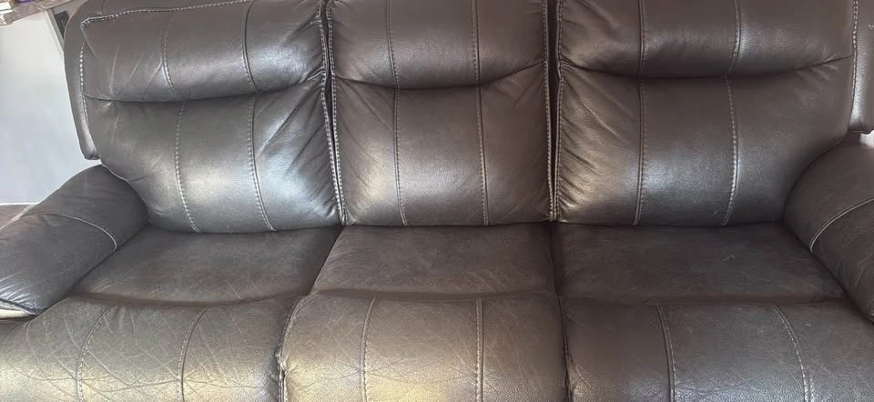 Synthetic leather 3 seated sofa - photo 3