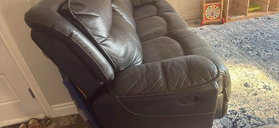 Synthetic leather 3 seated sofa - photo 4