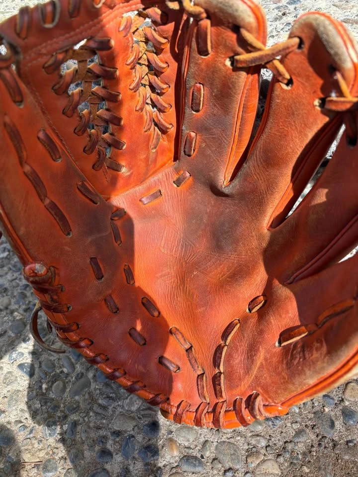 Mizuno Orange Leather softball Glove - photo 4
