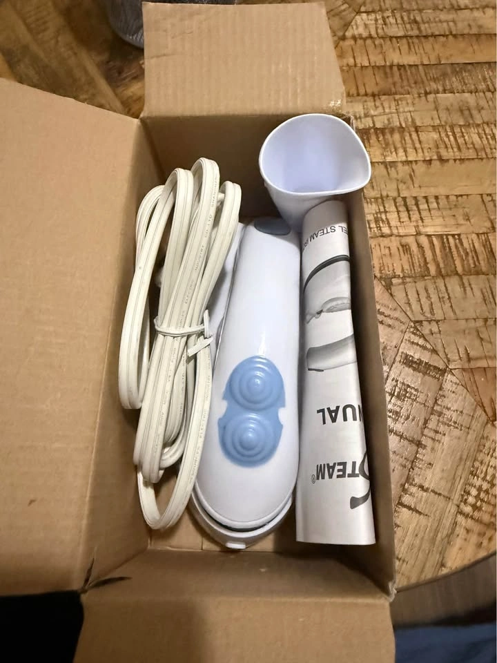 EuroSteam Mini Travel Steam Iron – Box & Accessories - photo 3