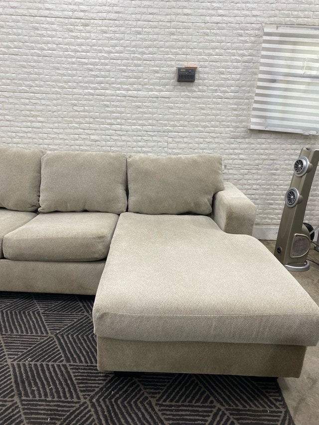 FREE DELIVERY Sectional - photo 5