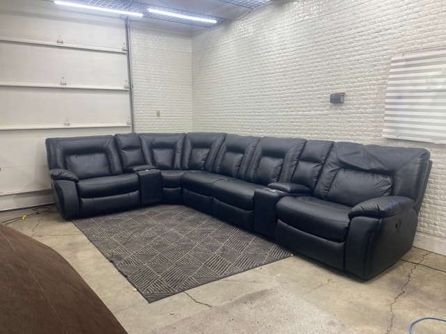 FREE DELIVERY Sectional