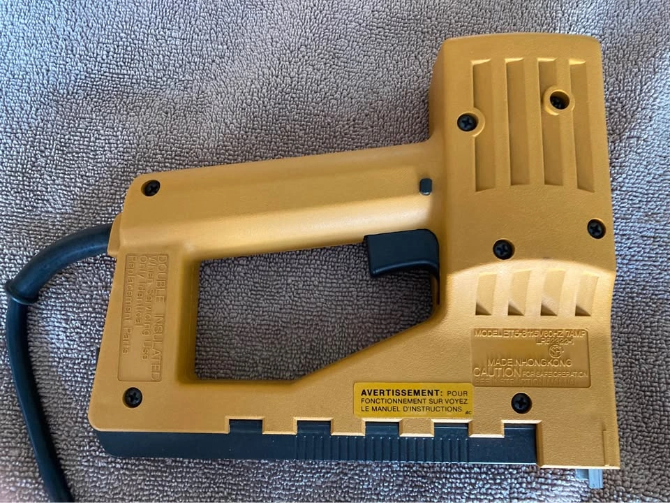 Bostitch ET 5-8 Heavy Duty Staple Gun - photo 2
